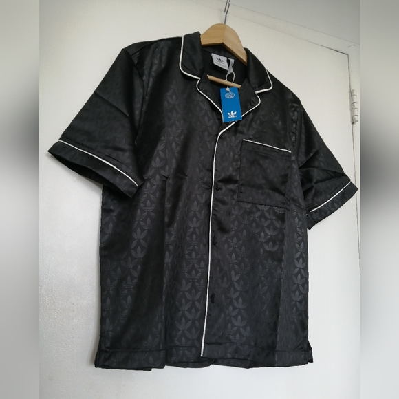 Adidas Graphics Monogram Shirt. Trefoil All Over Print. Black. New With Tags. - Picture 4 of 16